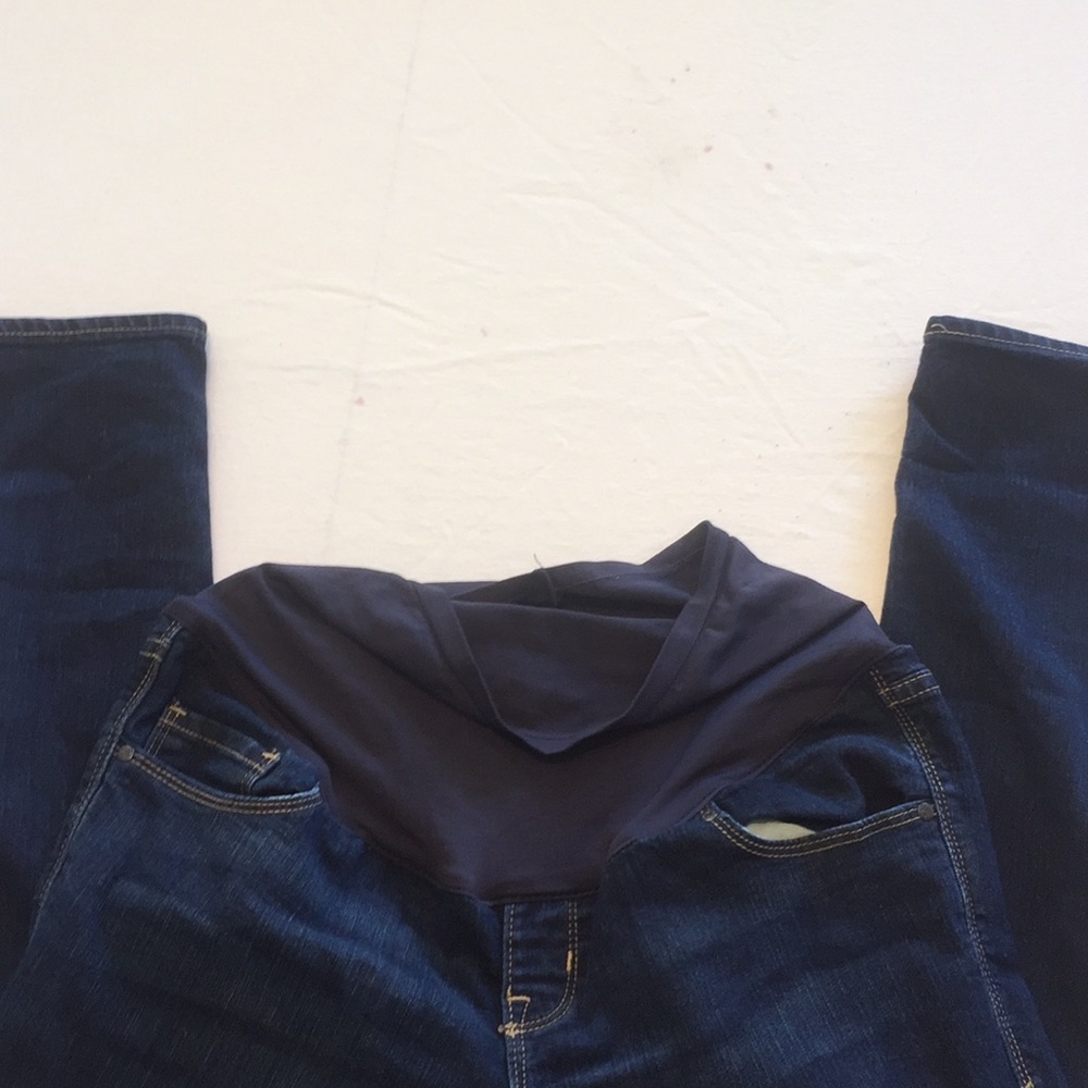 Maternity jeans size 6